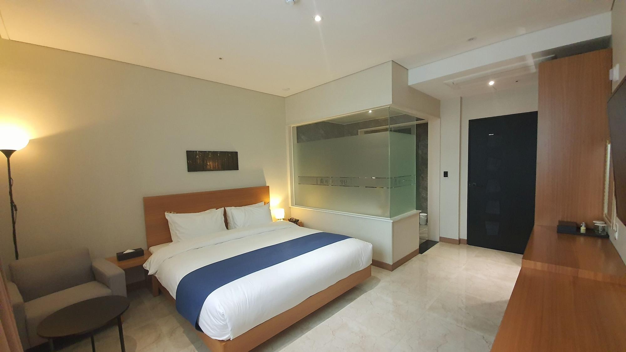 Benikea Hotel Yangsan Exteriör bild