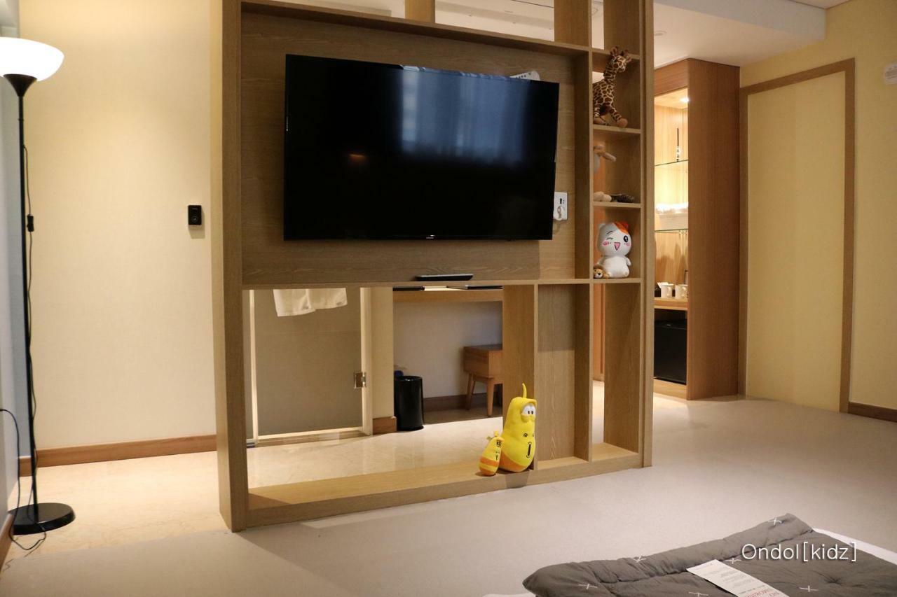 Benikea Hotel Yangsan Exteriör bild