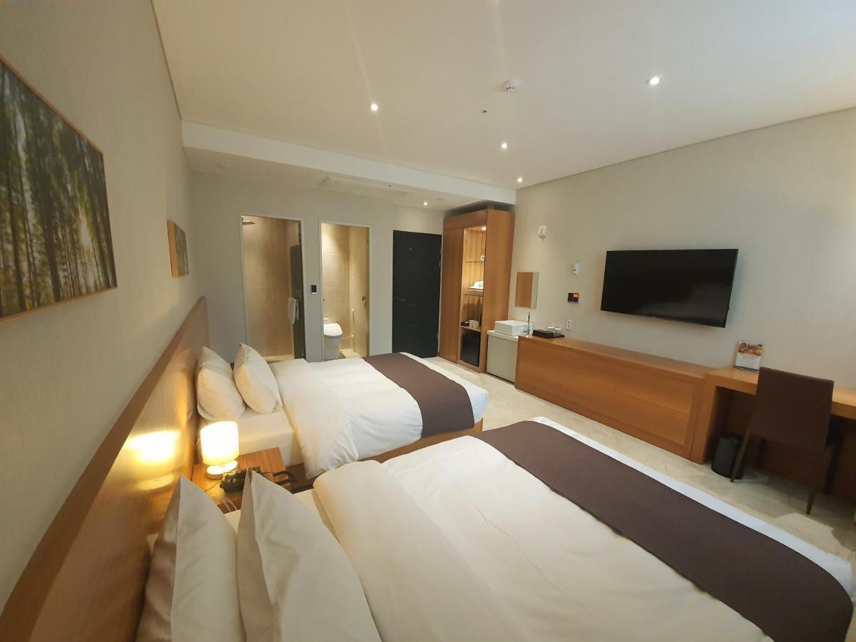 Benikea Hotel Yangsan Exteriör bild